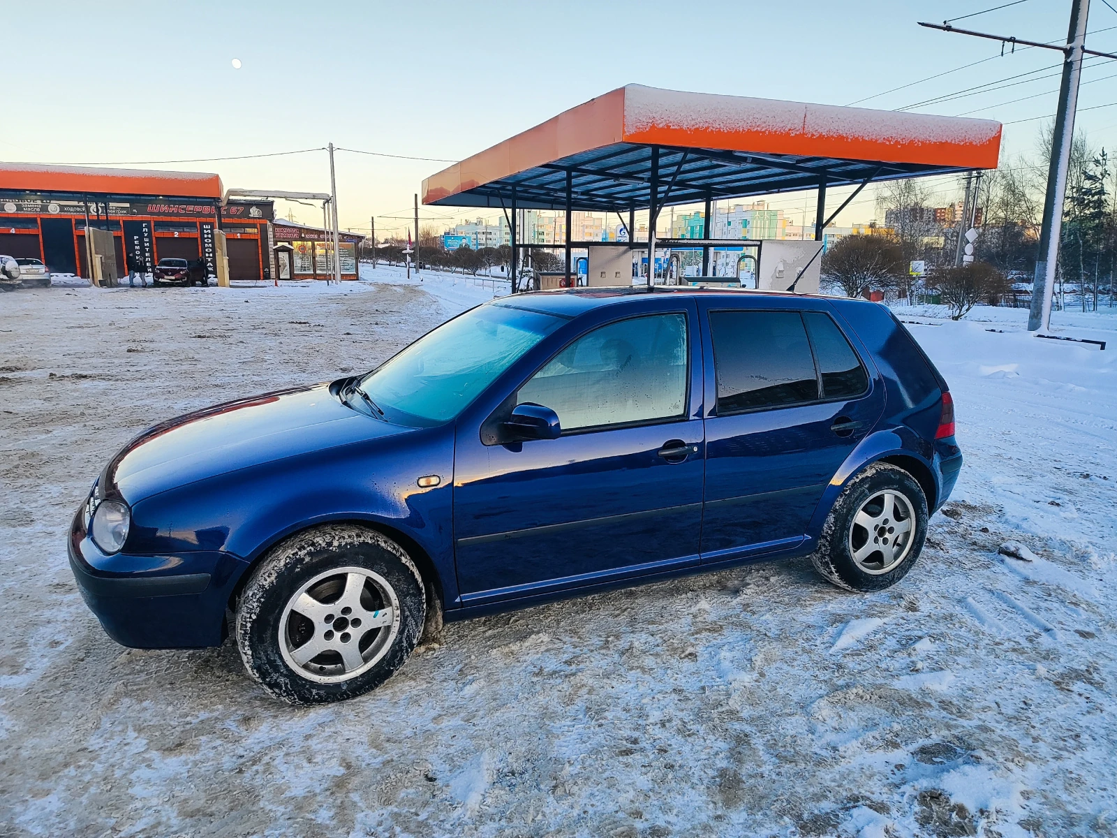 Volkswagen Golf, 1997г, передний привод, механика