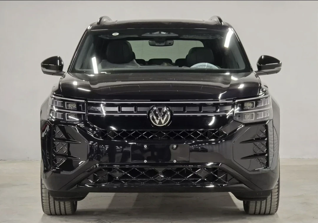 Volkswagen Teramont, 2025г, полный привод, робот