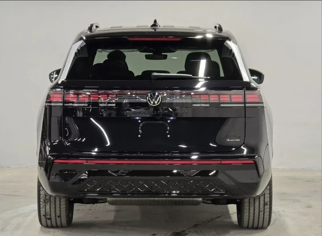 Volkswagen Teramont, 2025г, полный привод, робот