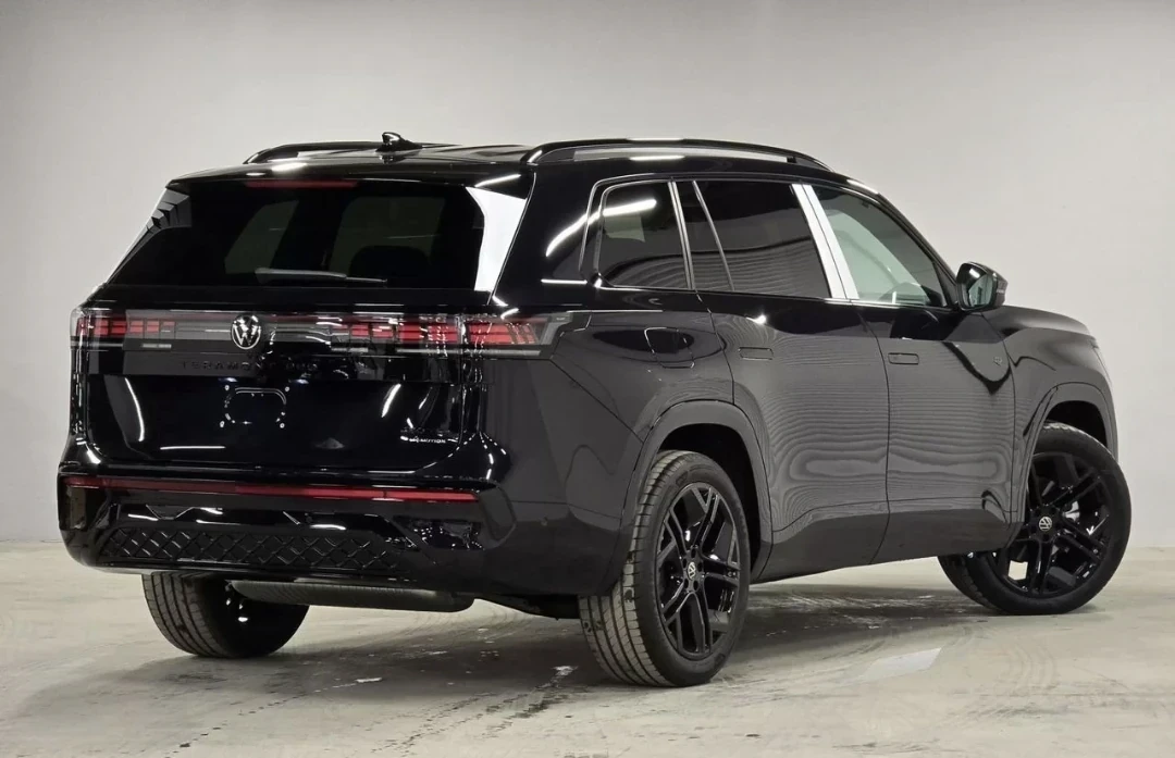 Volkswagen Teramont, 2025г, полный привод, робот