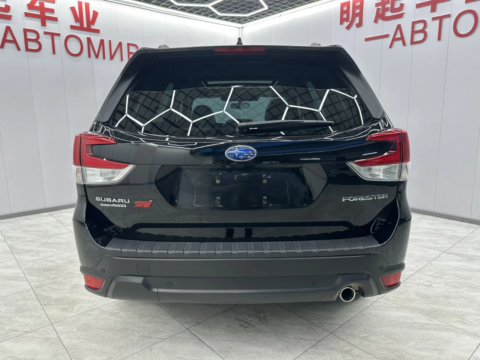 Subaru Forester, 2022г, полный привод, вариатор