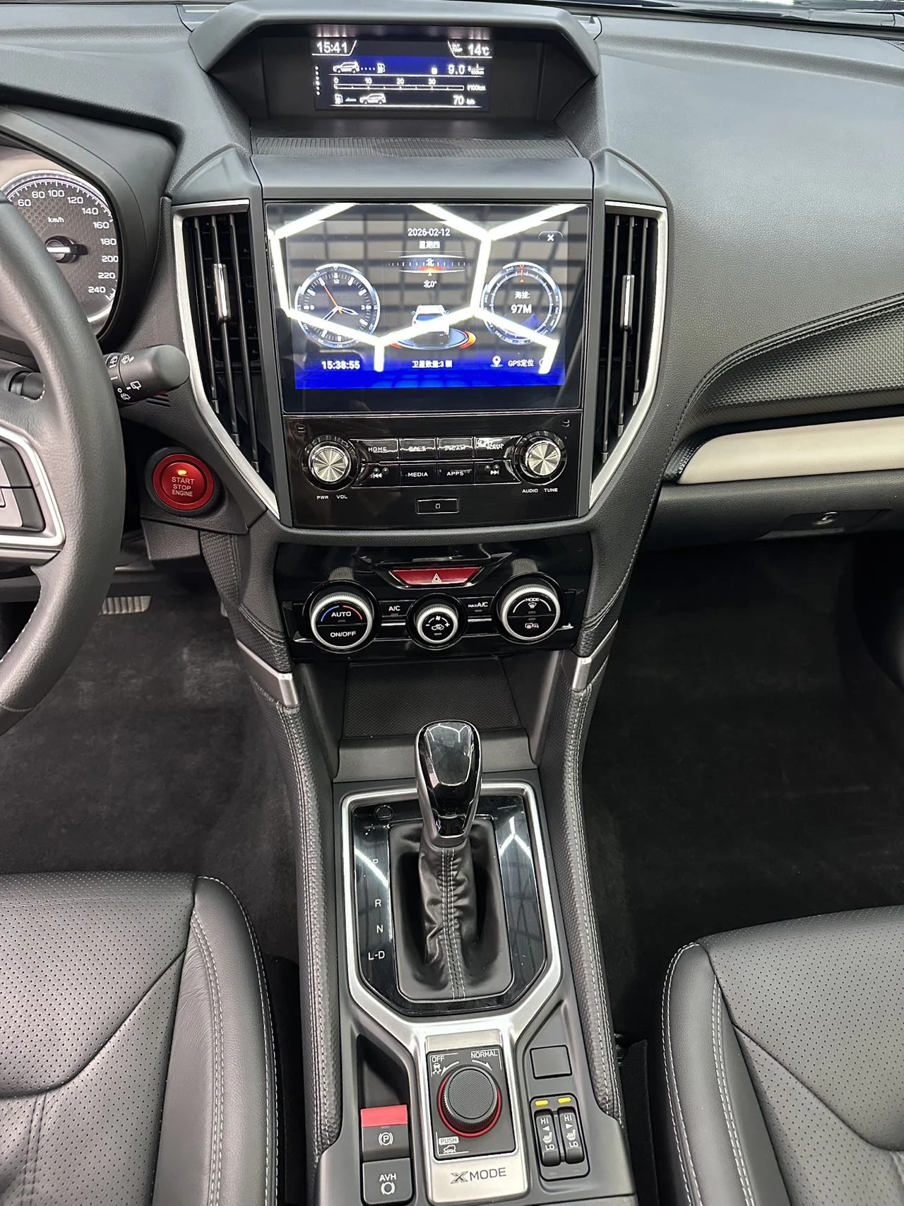 Subaru Forester, 2022г, полный привод, вариатор