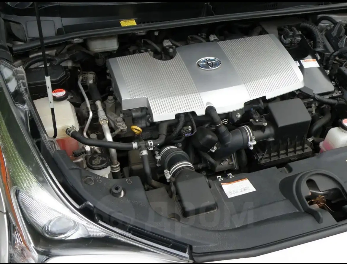 Toyota Prius, 2016г, передний привод, автомат