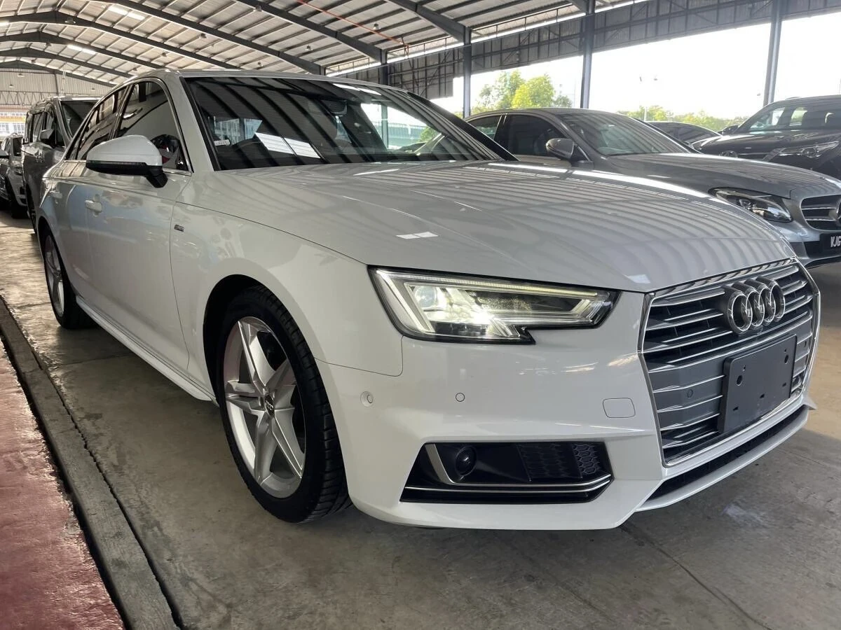 Audi A4, 2019г., передний привод, робот