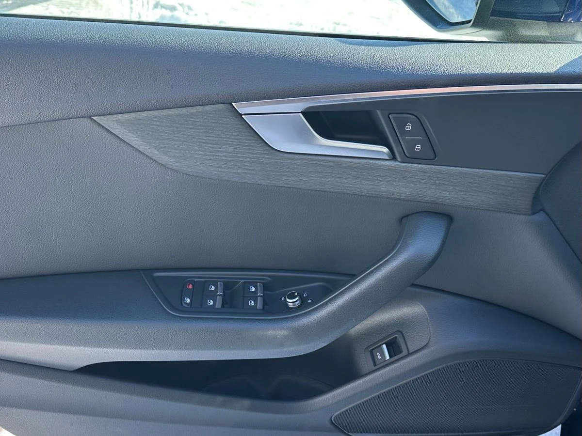 Audi A5, 2019г, передний привод, робот