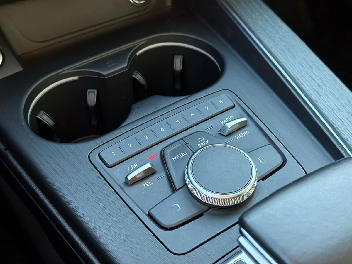 Audi A5, 2019г, передний привод, робот