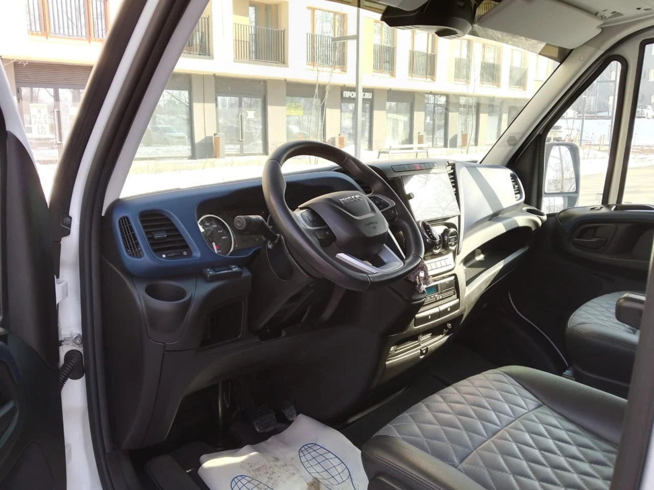 Iveco Daily, 2022г, Задний привод, Автомат