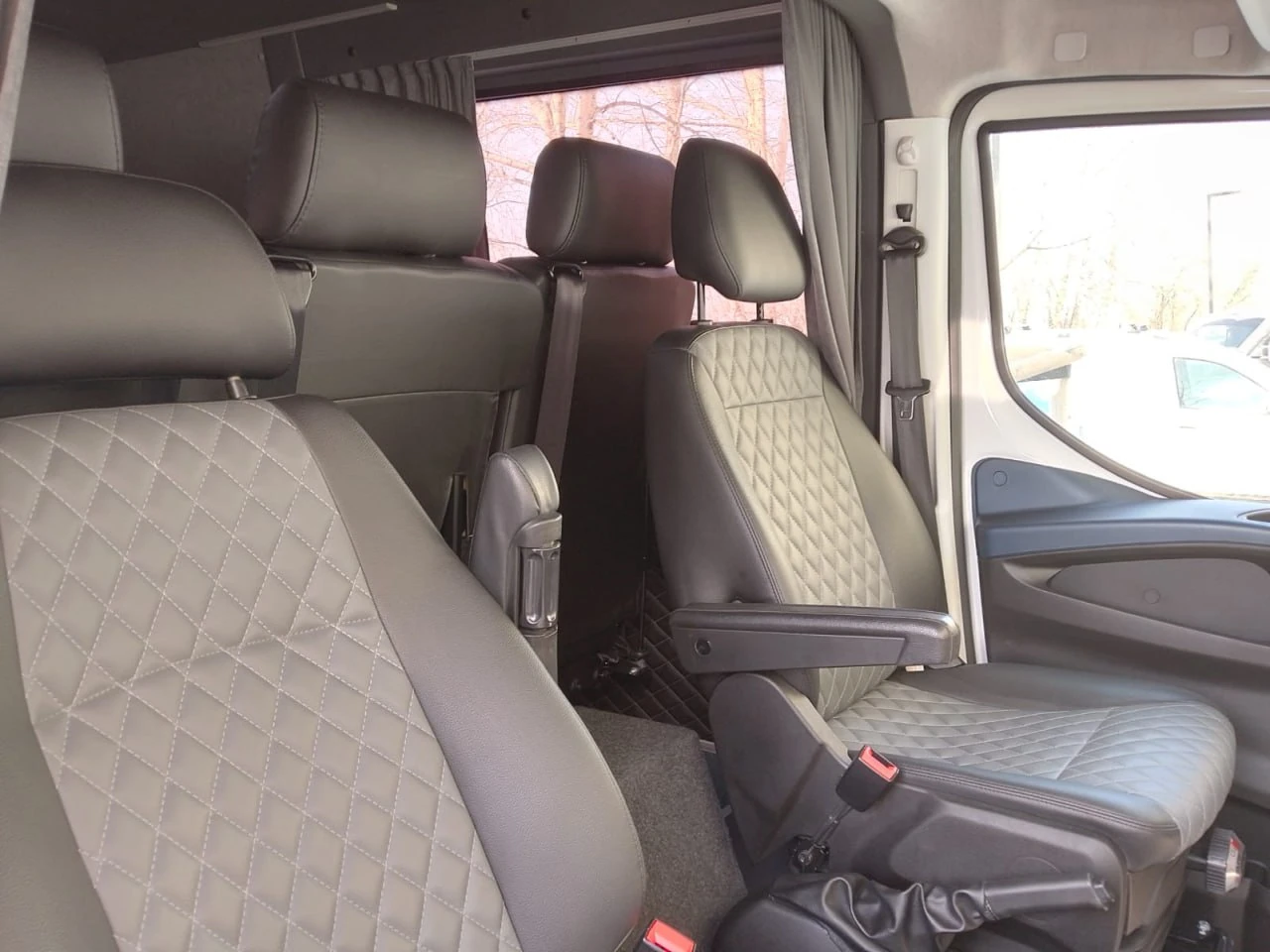 Iveco Daily, 2022г, Задний привод, Автомат