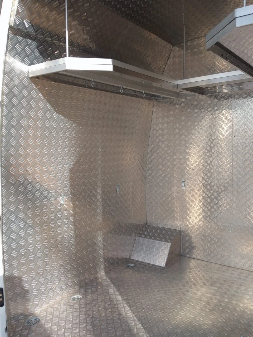 Iveco Daily, 2022г, Задний привод, Автомат