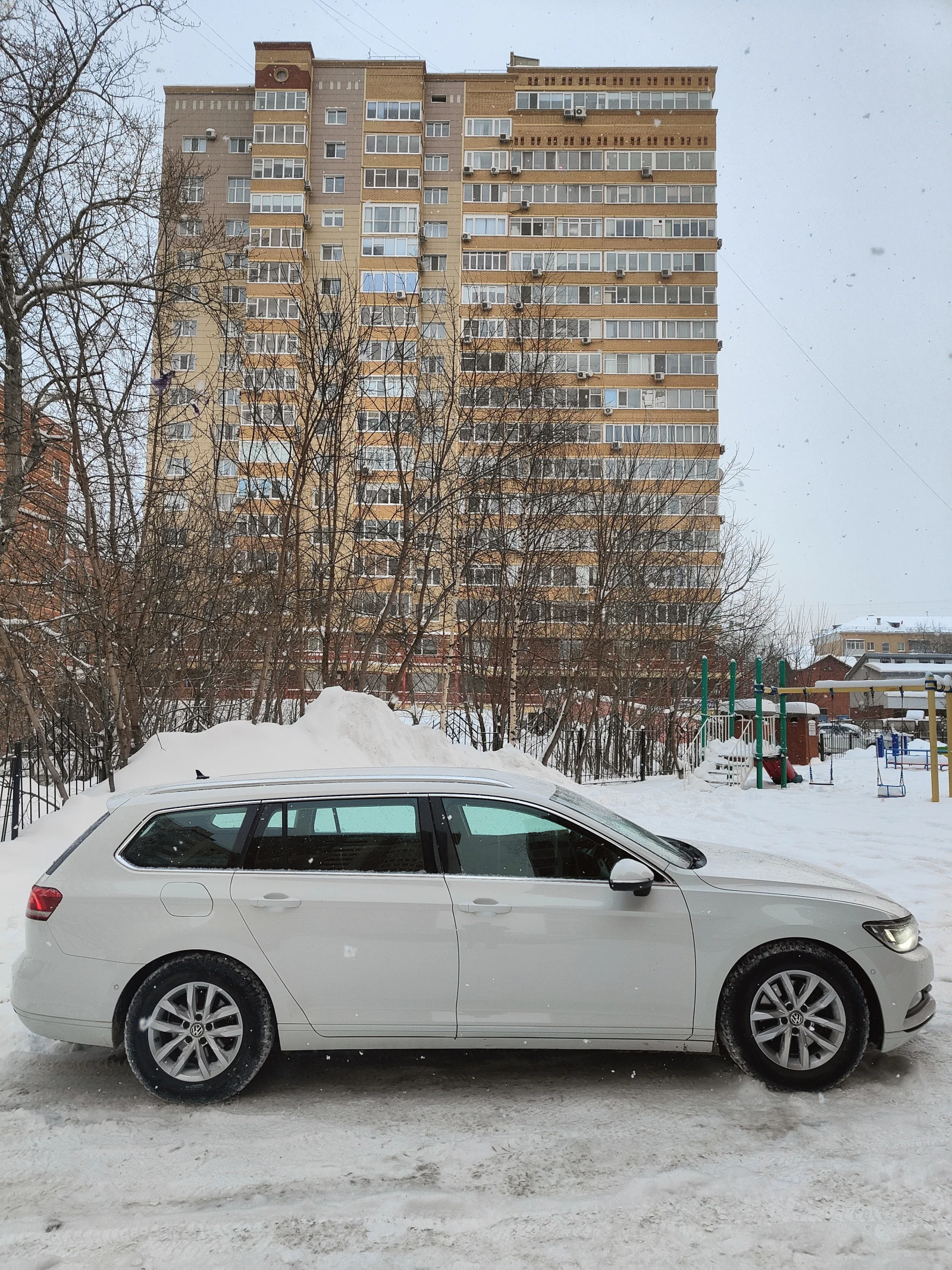 Volkswagen Passat, 2017г, передний привод, робот