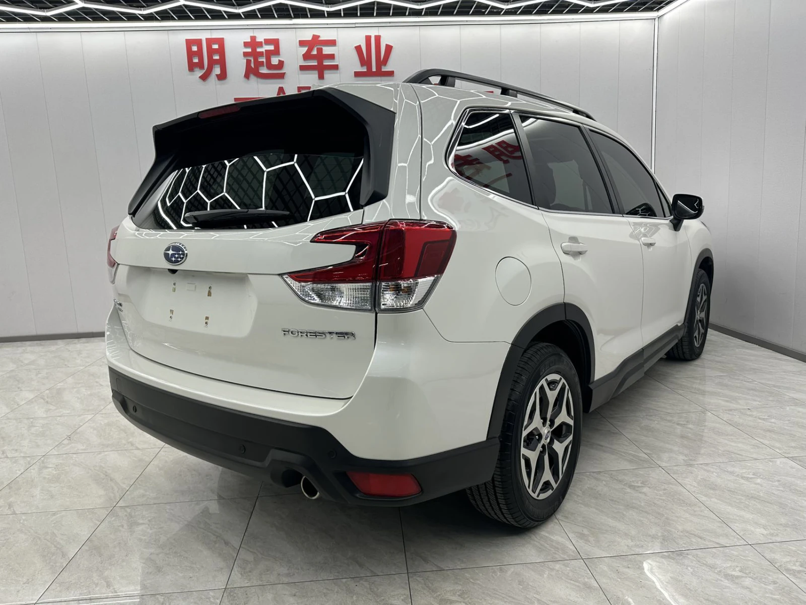 Subaru Forester, 2022г, полный привод, вариатор