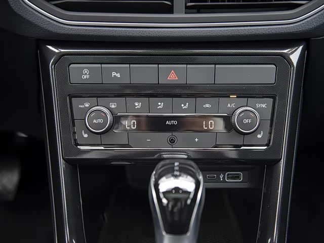 Volkswagen Tharu, 2025г, передний привод, робот