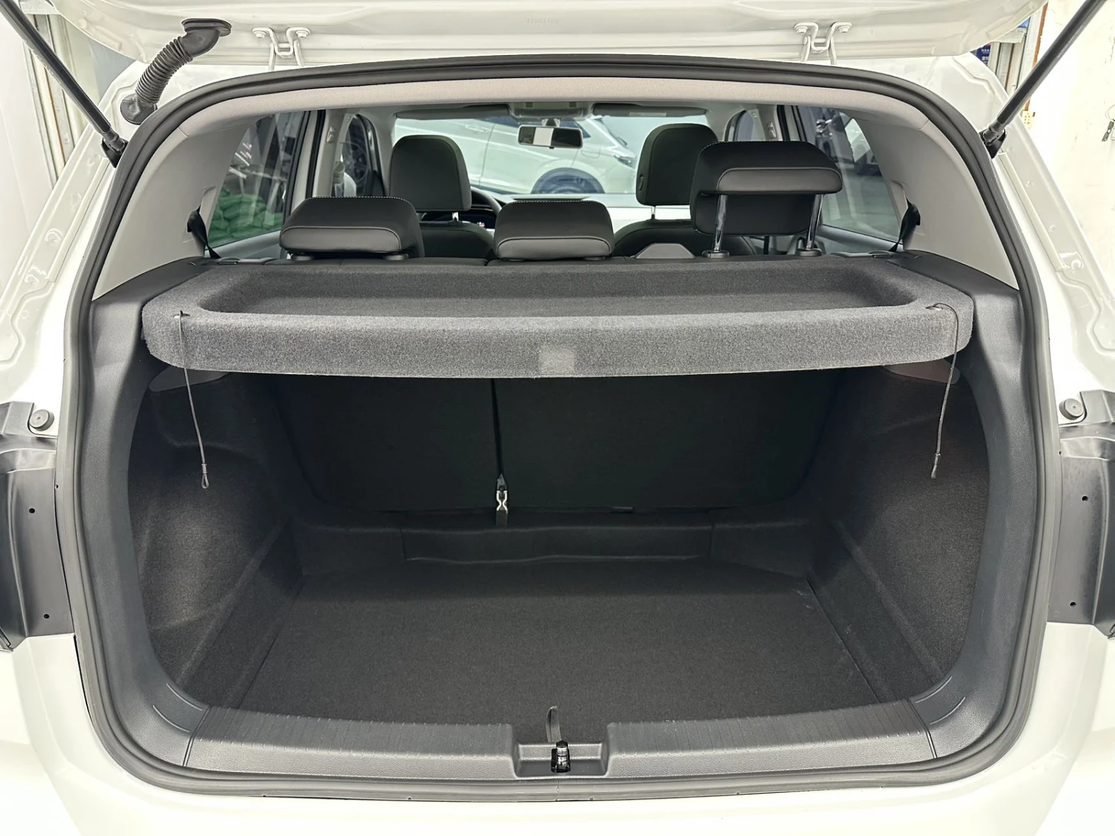 Volkswagen Tacqua, 2022г, передний привод, автомат