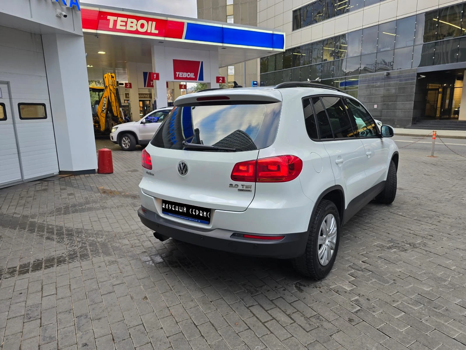 Volkswagen Tiguan, 2015г, полный привод, автомат
