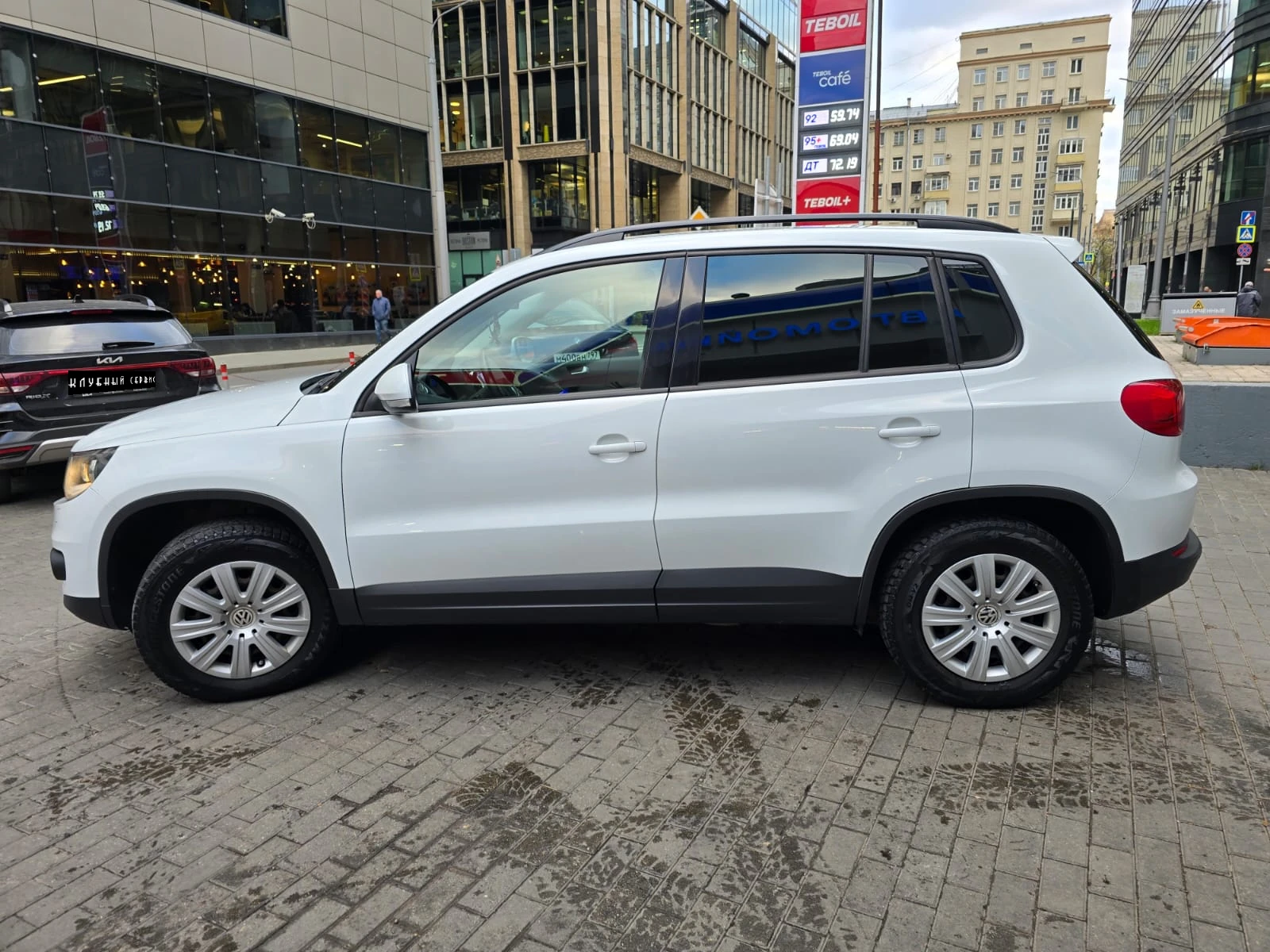 Volkswagen Tiguan, 2015г, полный привод, автомат