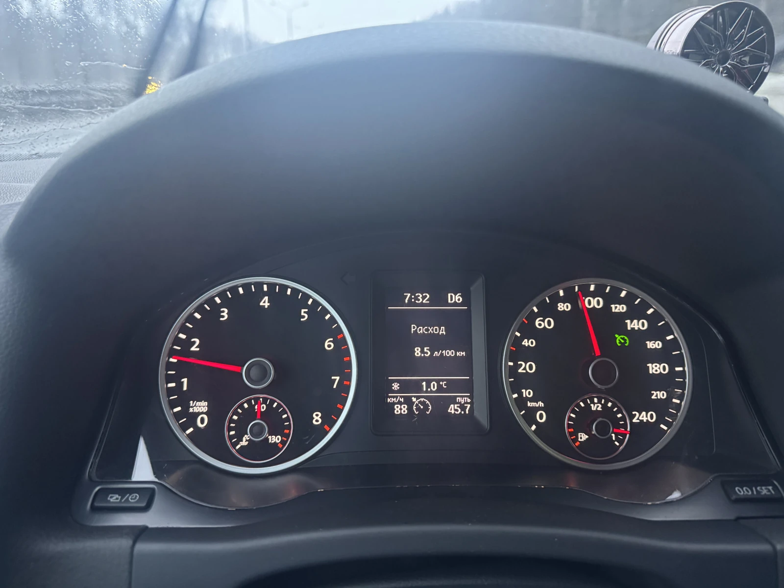 Volkswagen Tiguan, 2016г, полный привод, автомат