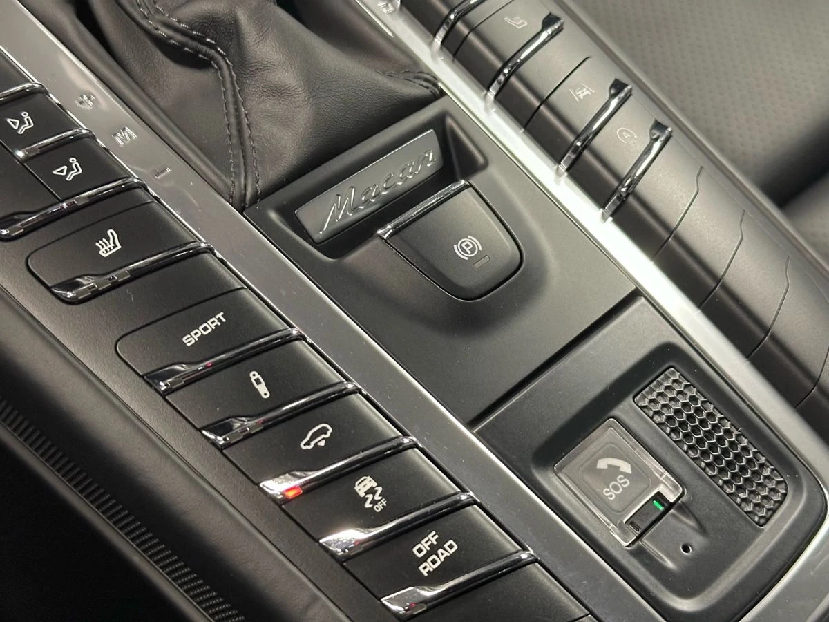 Porsche Macan, 2019г, полный привод, робот