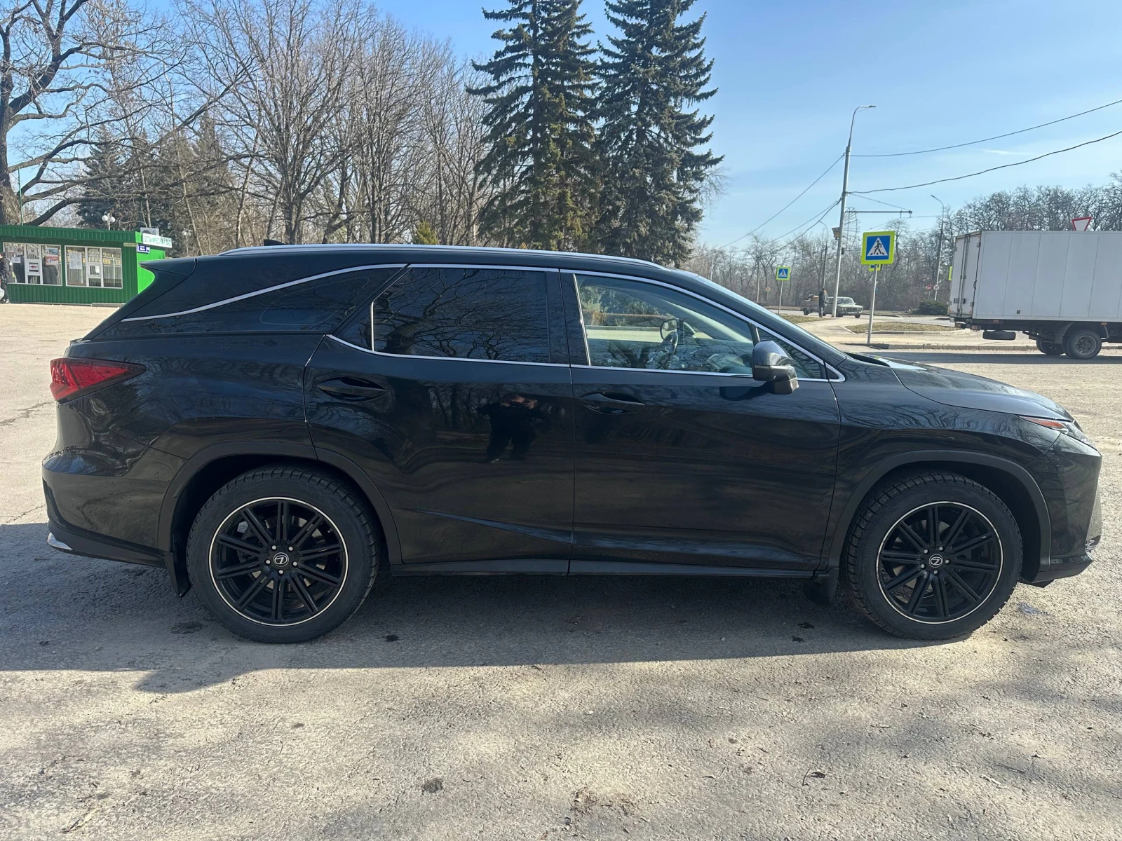 Lexus RX, 2018г, полный привод, автомат