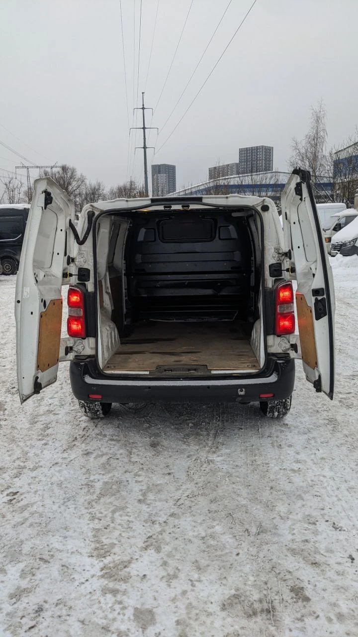 Peugeot Expert, 2017г, Передний привод, Механическая