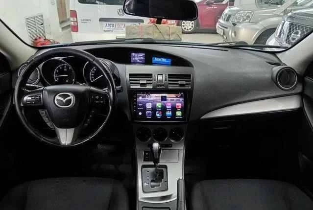 Mazda 3, 2010г, передний привод, автомат