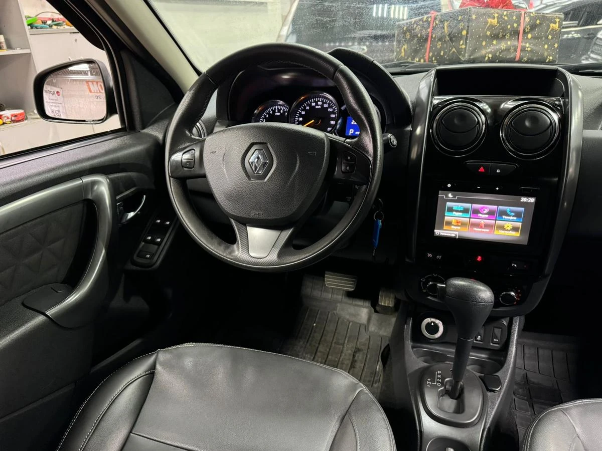 Renault Duster, 2016г, полный привод, автомат