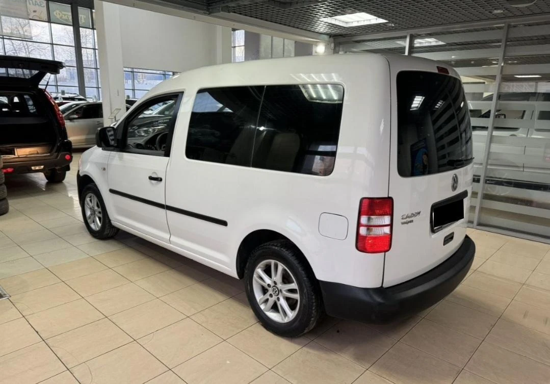 Volkswagen Caddy, 2012г, передний привод, механика