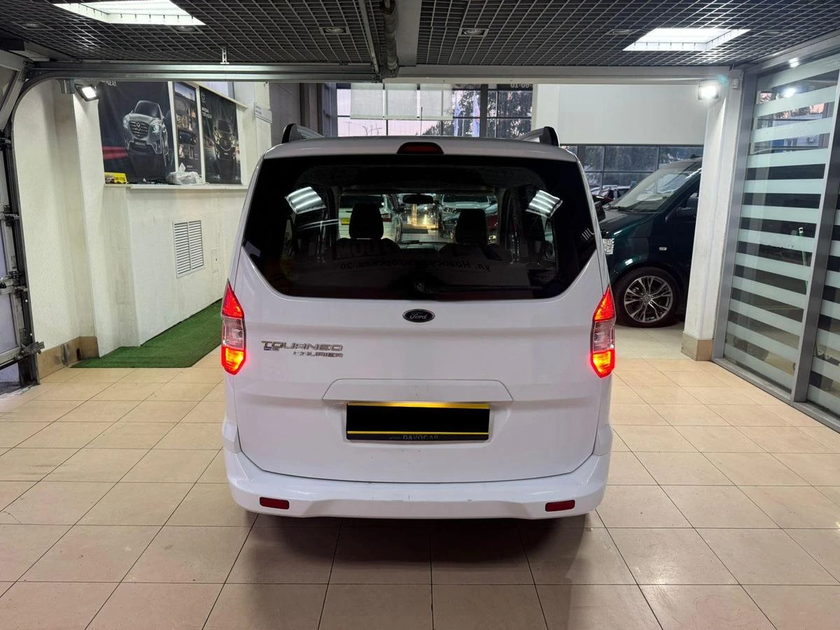 Ford Tourneo Courier, 2018г, передний привод, механика