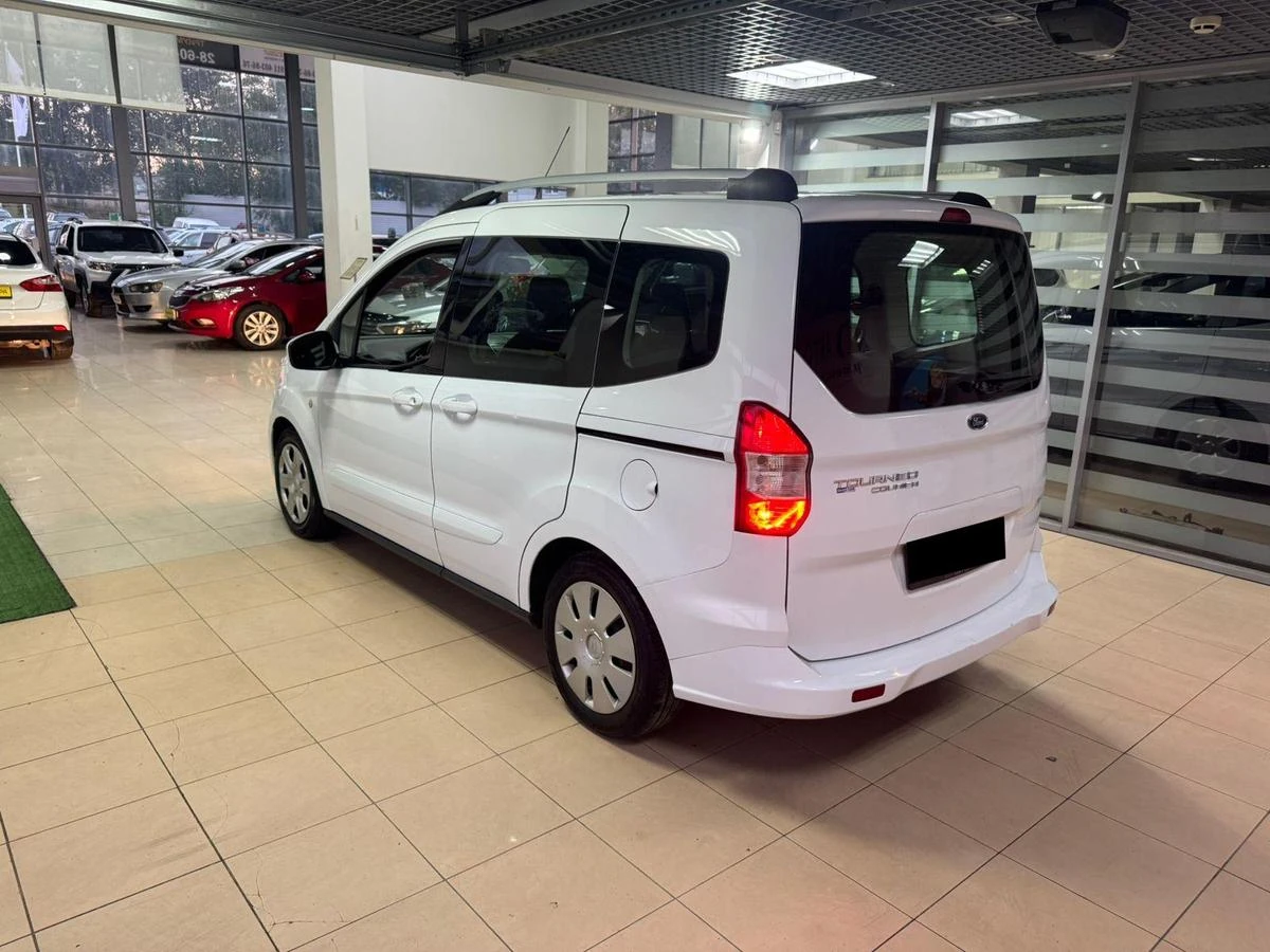Ford Tourneo Courier, 2018г, передний привод, механика