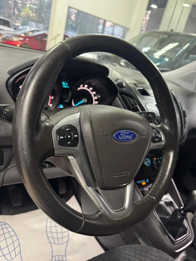 Ford Tourneo Courier, 2018г, передний привод, механика