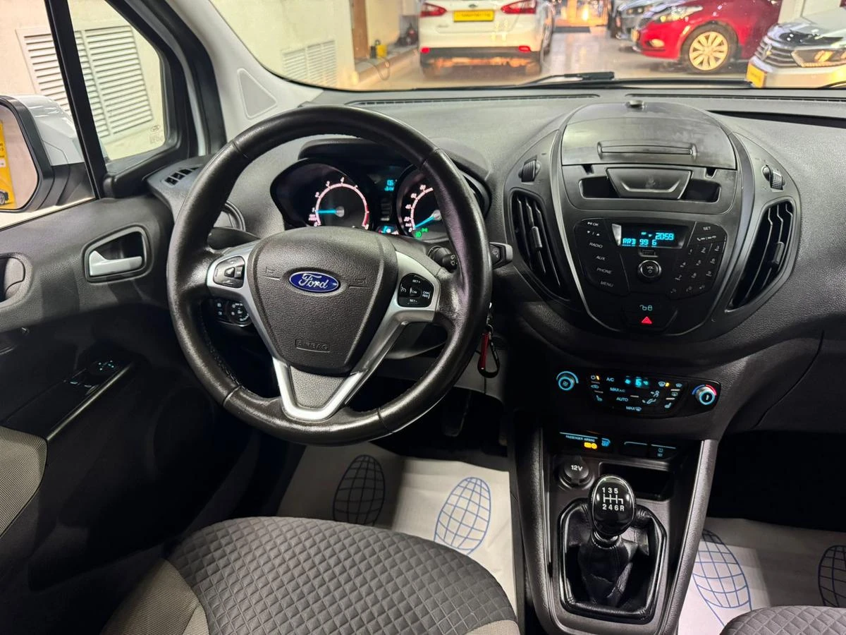 Ford Tourneo Courier, 2018г, передний привод, механика