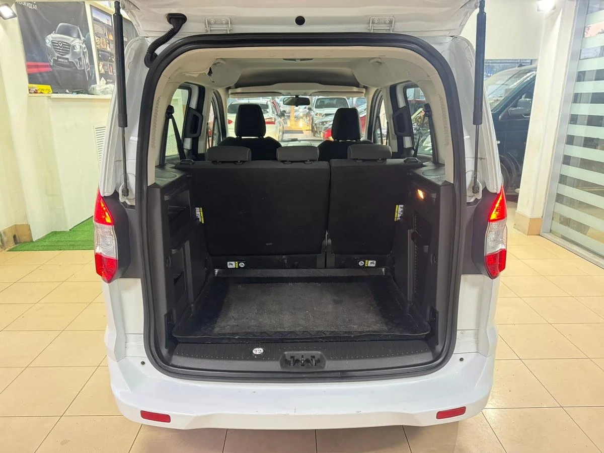 Ford Tourneo Courier, 2018г, передний привод, механика