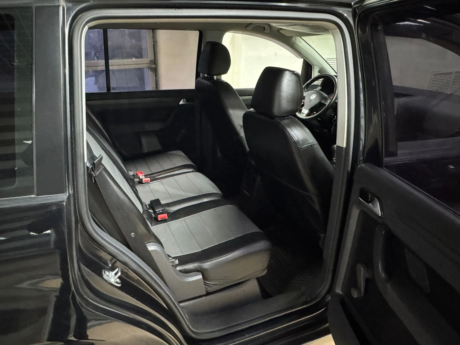 Volkswagen Touran, 2007г, передний привод, механика