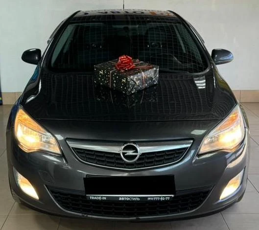 Opel Astra, 2012г, передний привод, автомат