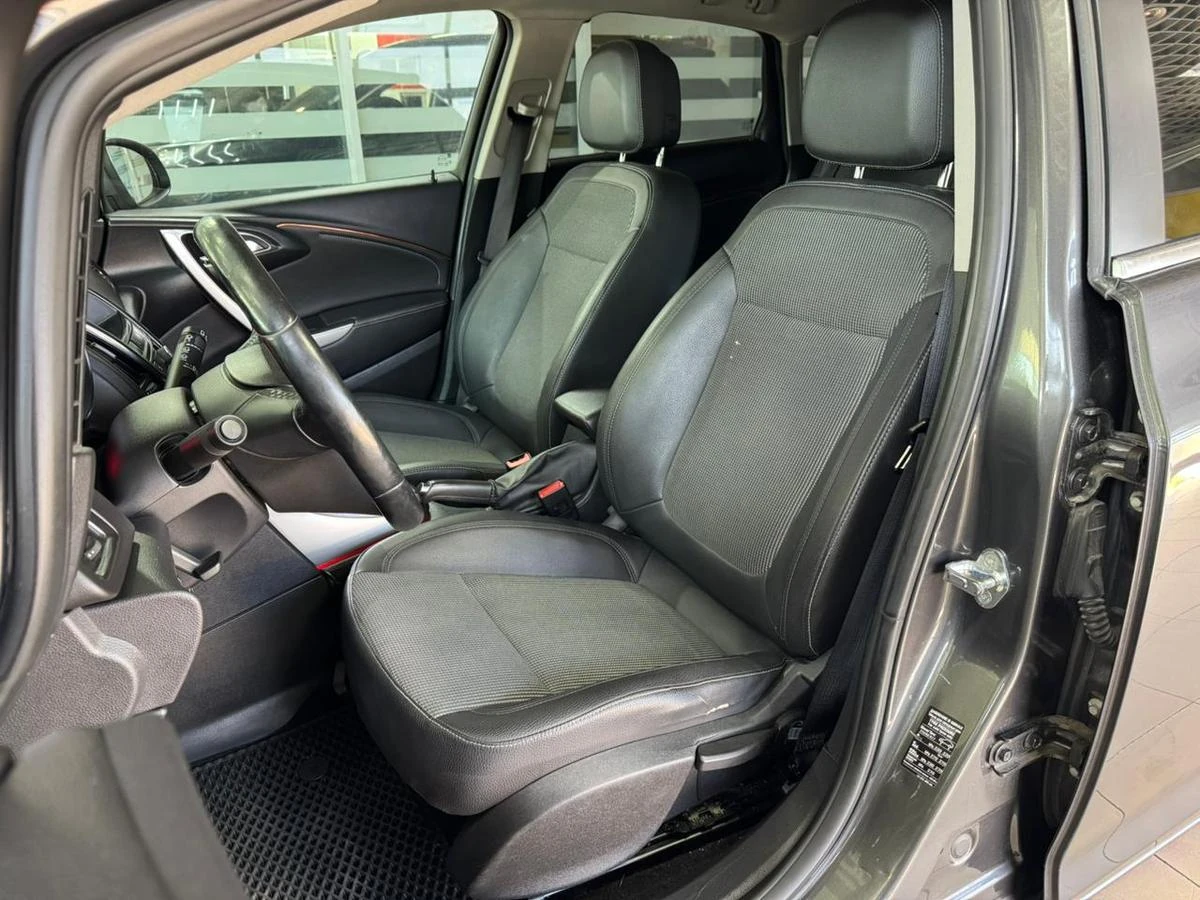 Opel Astra, 2012г, передний привод, автомат