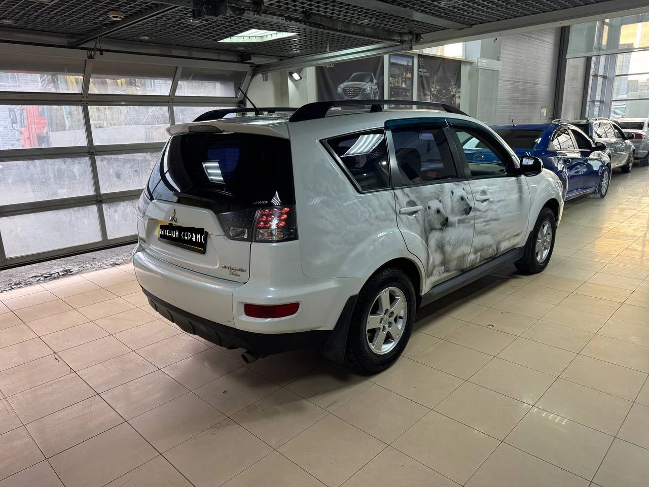 Mitsubishi Outlander, 2011г, полный привод, вариатор