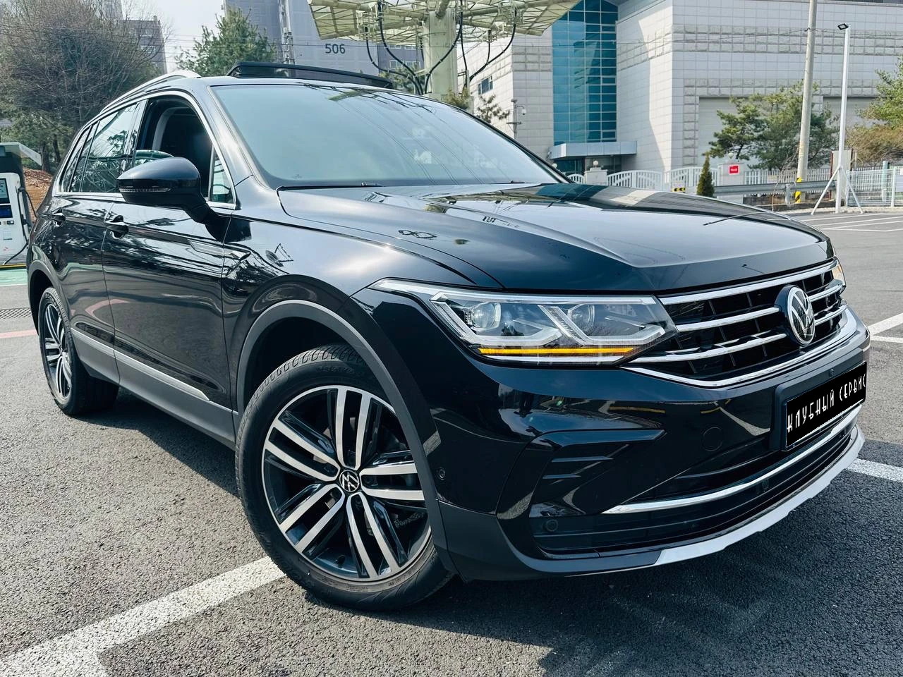 Volkswagen Tiguan, 2021г, полный привод, робот