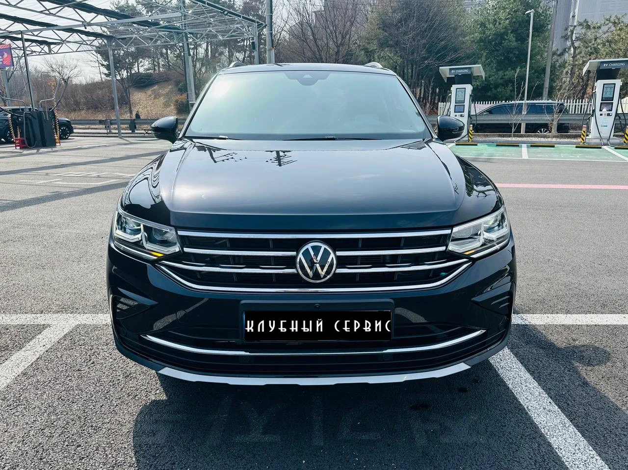 Volkswagen Tiguan, 2021г, полный привод, робот