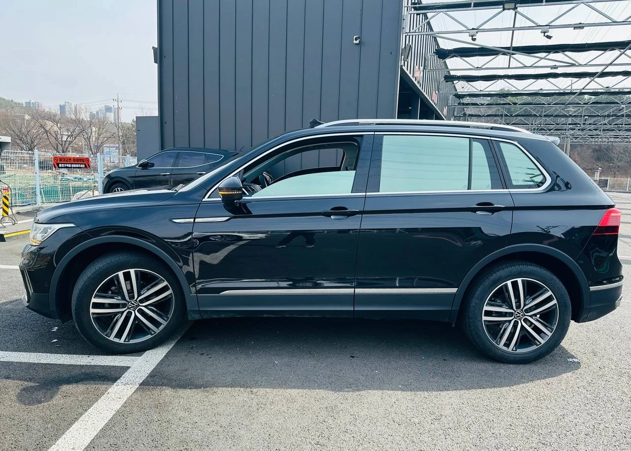 Volkswagen Tiguan, 2021г, полный привод, робот