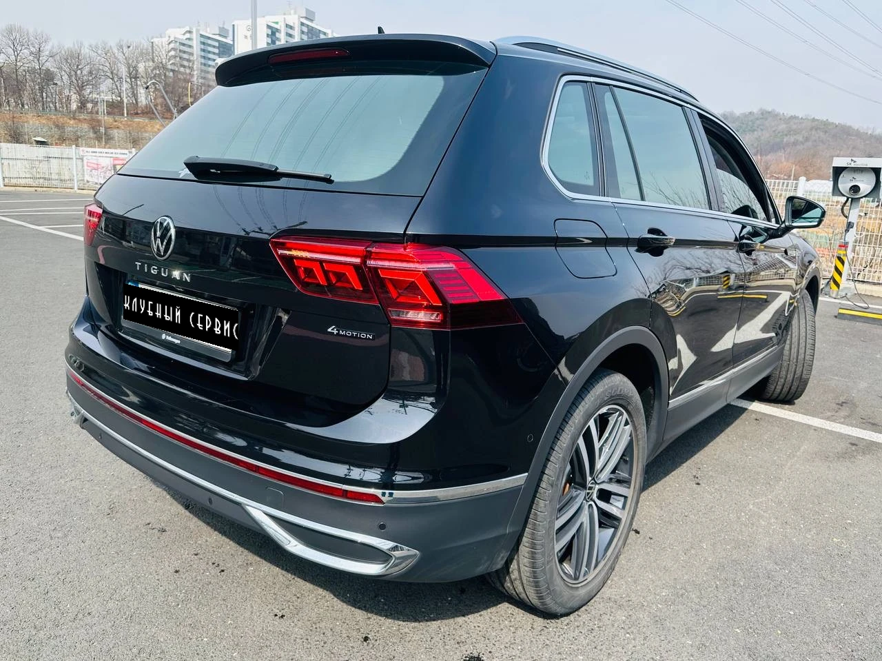 Volkswagen Tiguan, 2021г, полный привод, робот