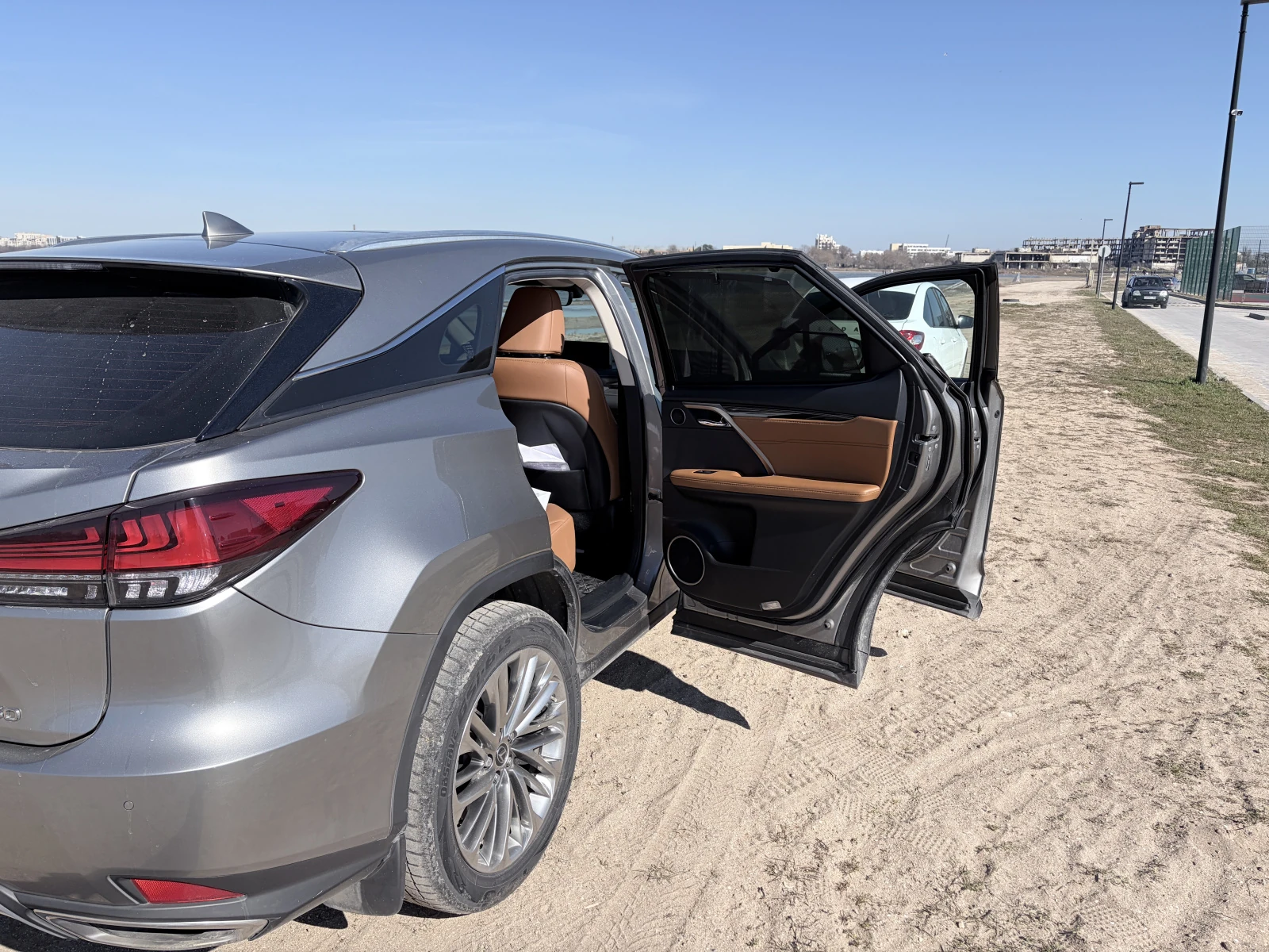 Lexus RX, 2020г, полный привод, автомат