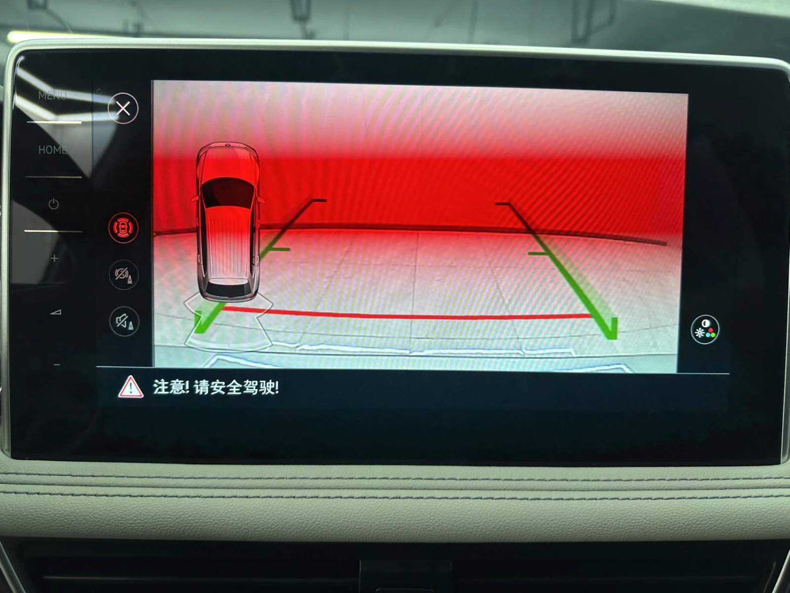 Volkswagen Tiguan, 2022г, передний привод, робот