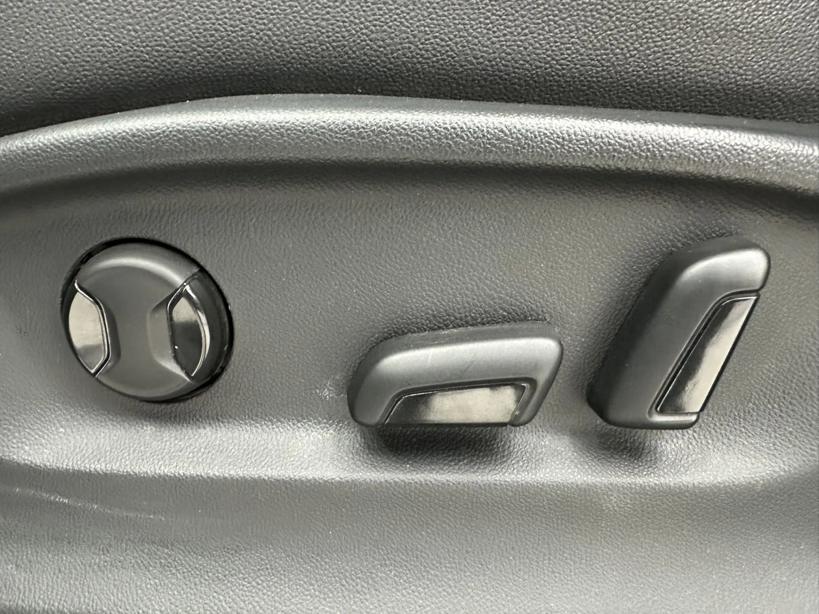 Volkswagen Tiguan, 2022г, передний привод, робот