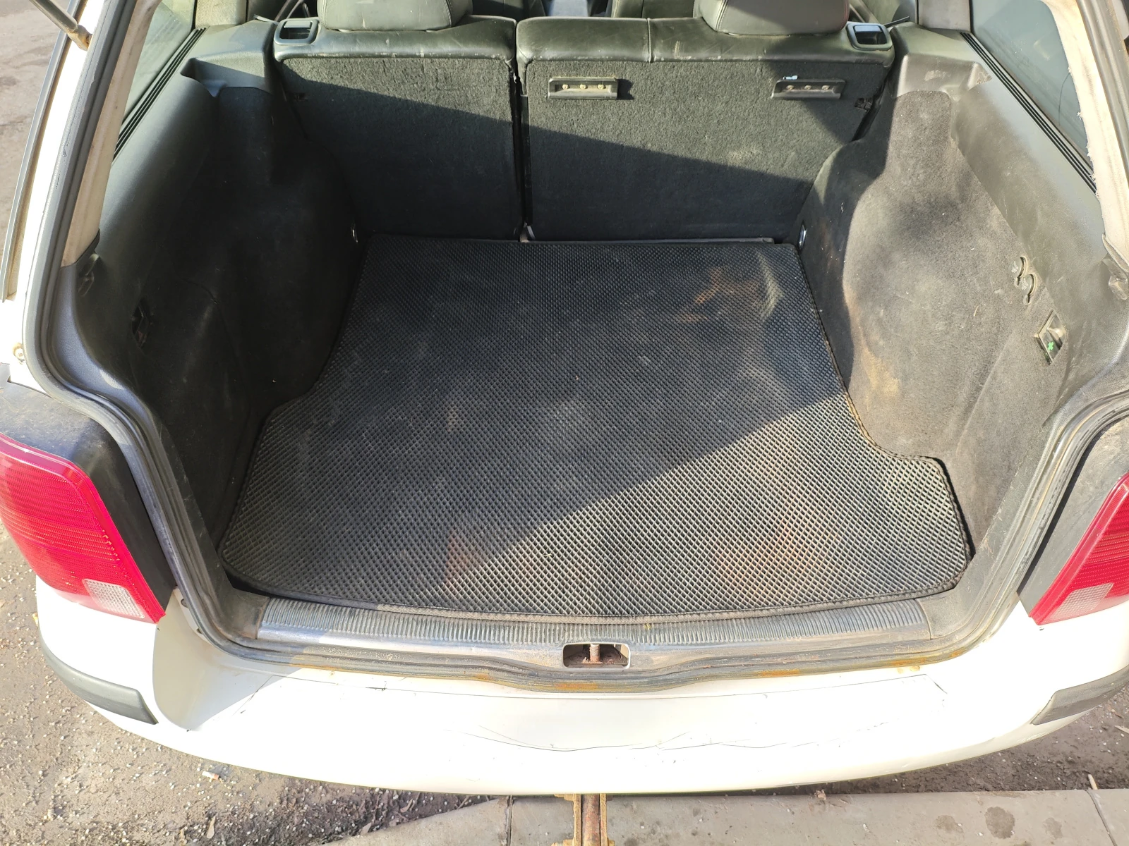 Volkswagen Passat, 1999г, передний привод, автомат