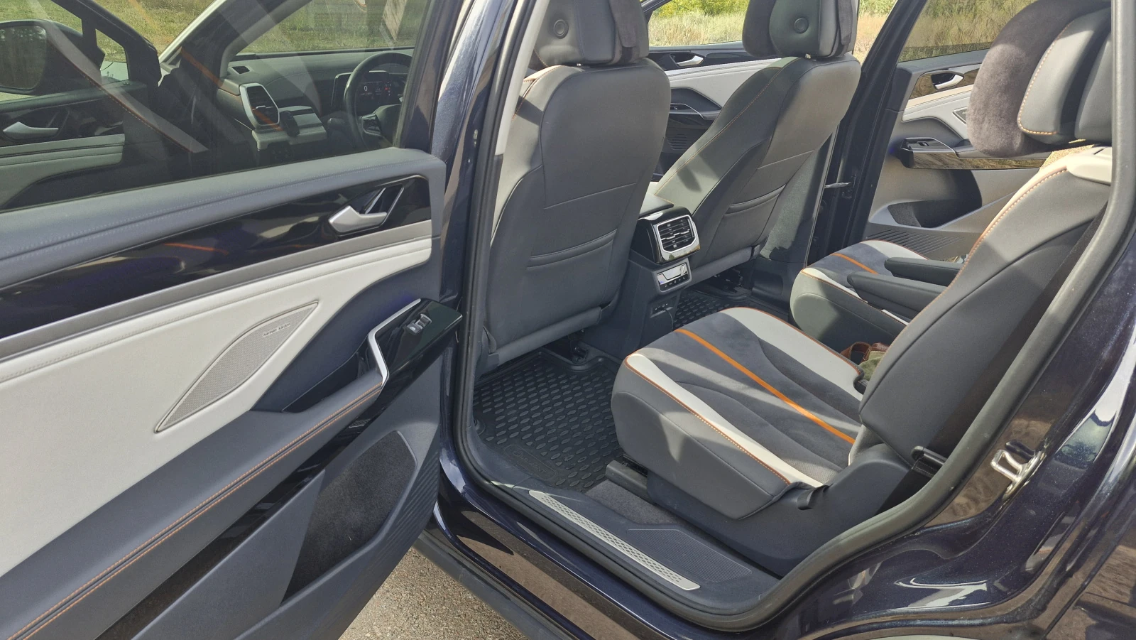 Volkswagen ID.6, 2022г, задний привод, автомат