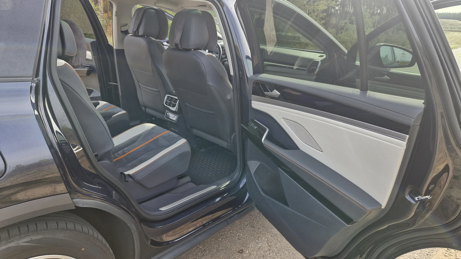 Volkswagen ID.6, 2022г, задний привод, автомат