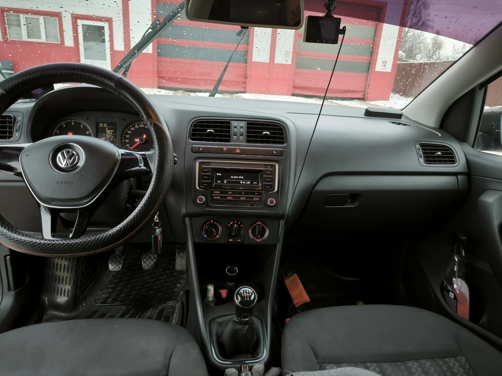 Volkswagen Polo, 2017г, передний привод, механика