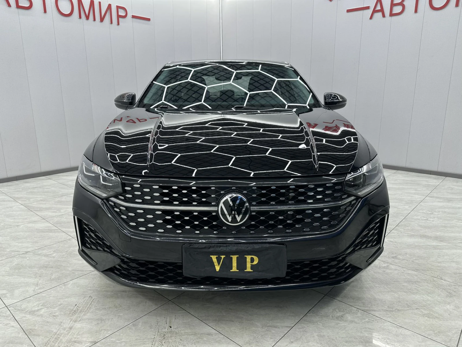 Volkswagen Lavida, 2022г., передний привод, робот