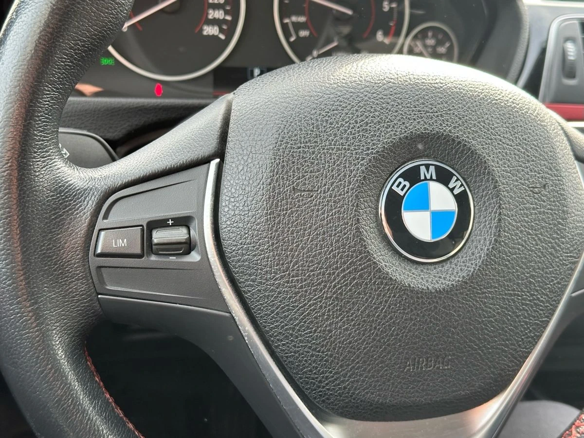 BMW 3 серии, 2018г, задний привод, автомат