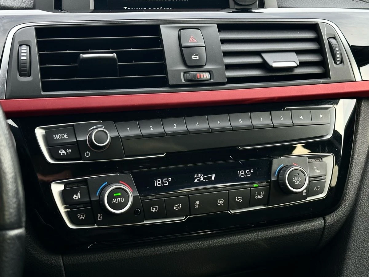 BMW 3 серии, 2018г, задний привод, автомат
