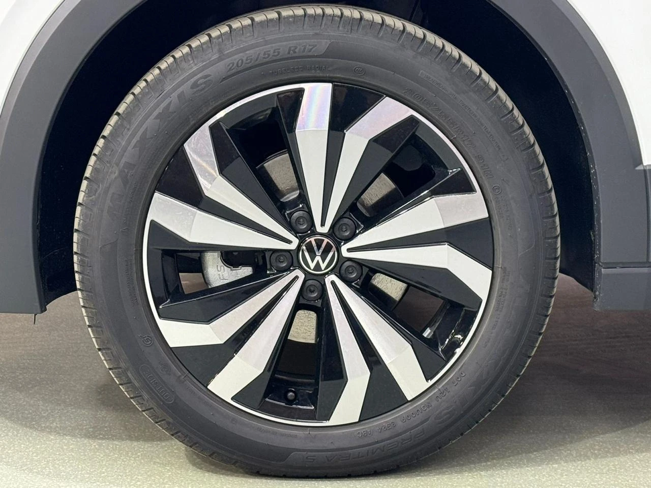 Volkswagen Tharu XR, 2025г, передний привод, автомат